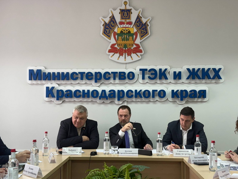 На совещании в Краснодарском крае обсудили ситуацию с лифтовым оборудованием
