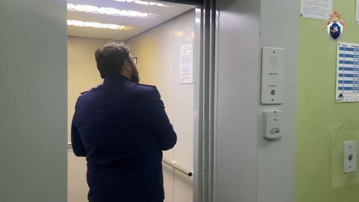 Следком возбудил уголовное дело по факту небезопасной эксплуатации лифта в жилом доме Красноярска