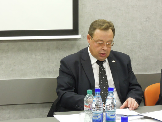 Олег Никандров докладывает о проделанной работе