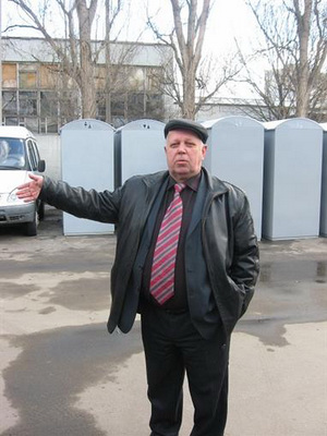 Директор коммунального специализированного предприятия «Харьковгорлифт» Анатолий Кандауров Директор коммунального специализированного предприятия «Харьковгорлифт» Анатолий Кандауров