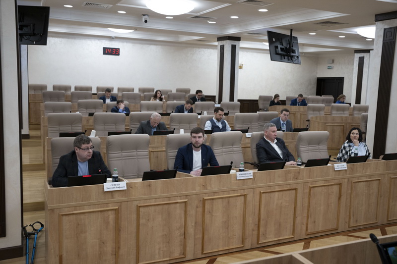 На заседании комиссии по городскому хозяйству Екатеринбургской гордумы обсудили вопрос замены лифтов
