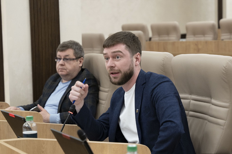 На заседании комиссии по городскому хозяйству Екатеринбургской гордумы обсудили вопрос замены лифтов