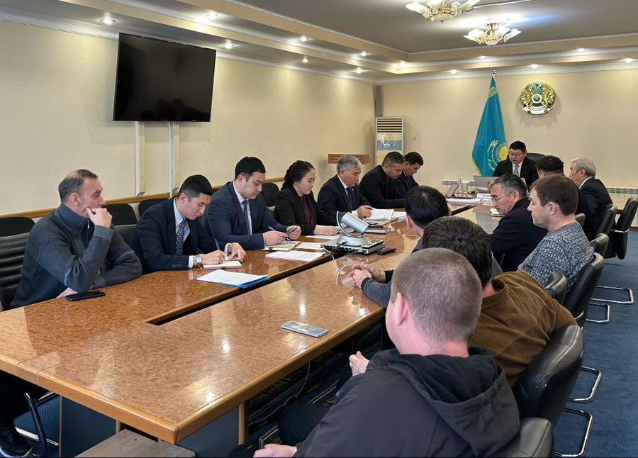 В Актауском городском акимате состоялось совещание по вопросу содержания лифтов