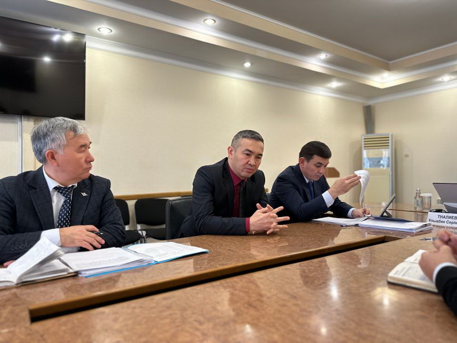 В Актауском городском акимате состоялось совещание по вопросу содержания лифтов